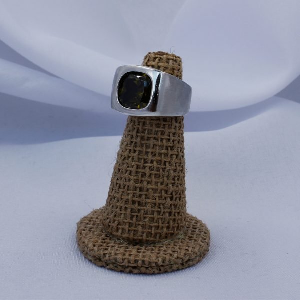DEDO YUTE_exhibidor de anillos